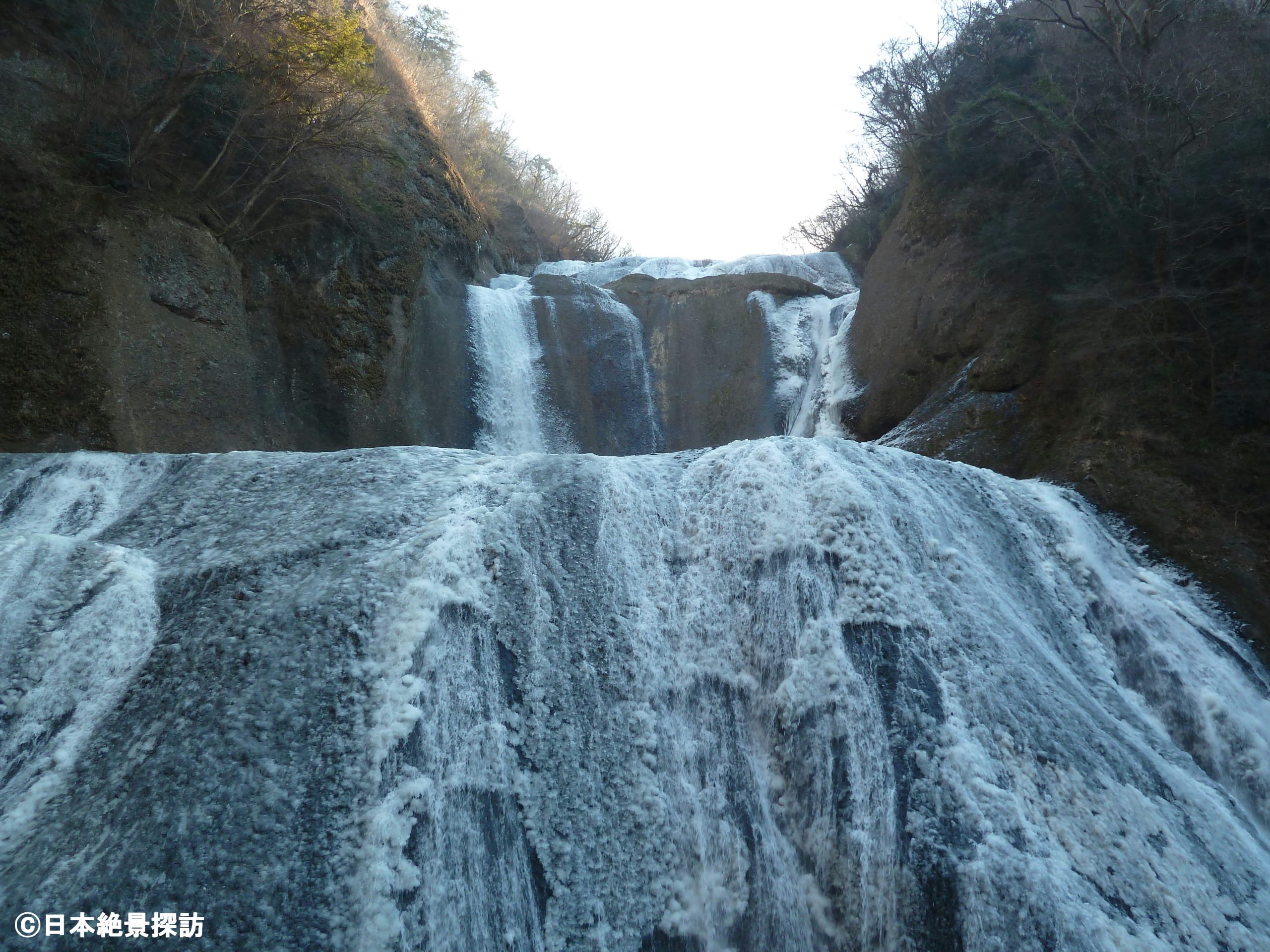 氷瀑の袋田の滝（茨城県大子町）・第一展望台から