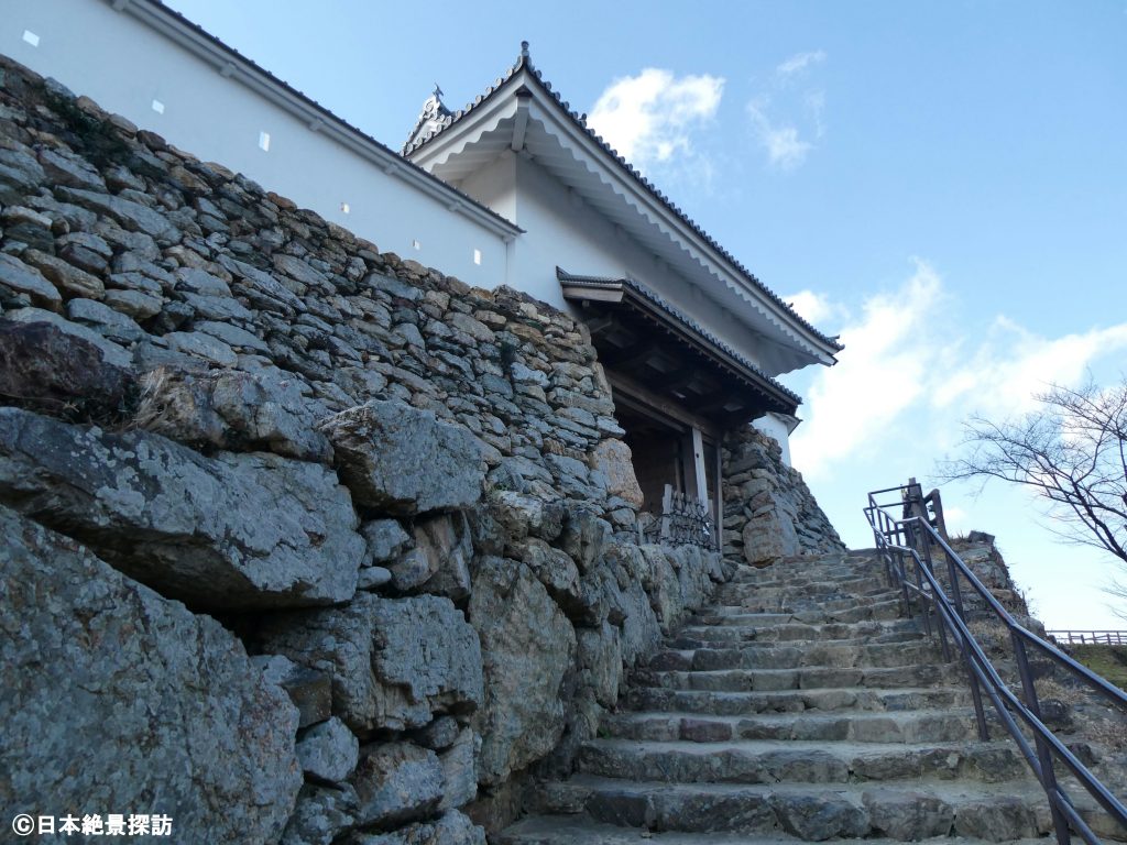 浜松城（静岡県浜松市中区）・石段と天守門