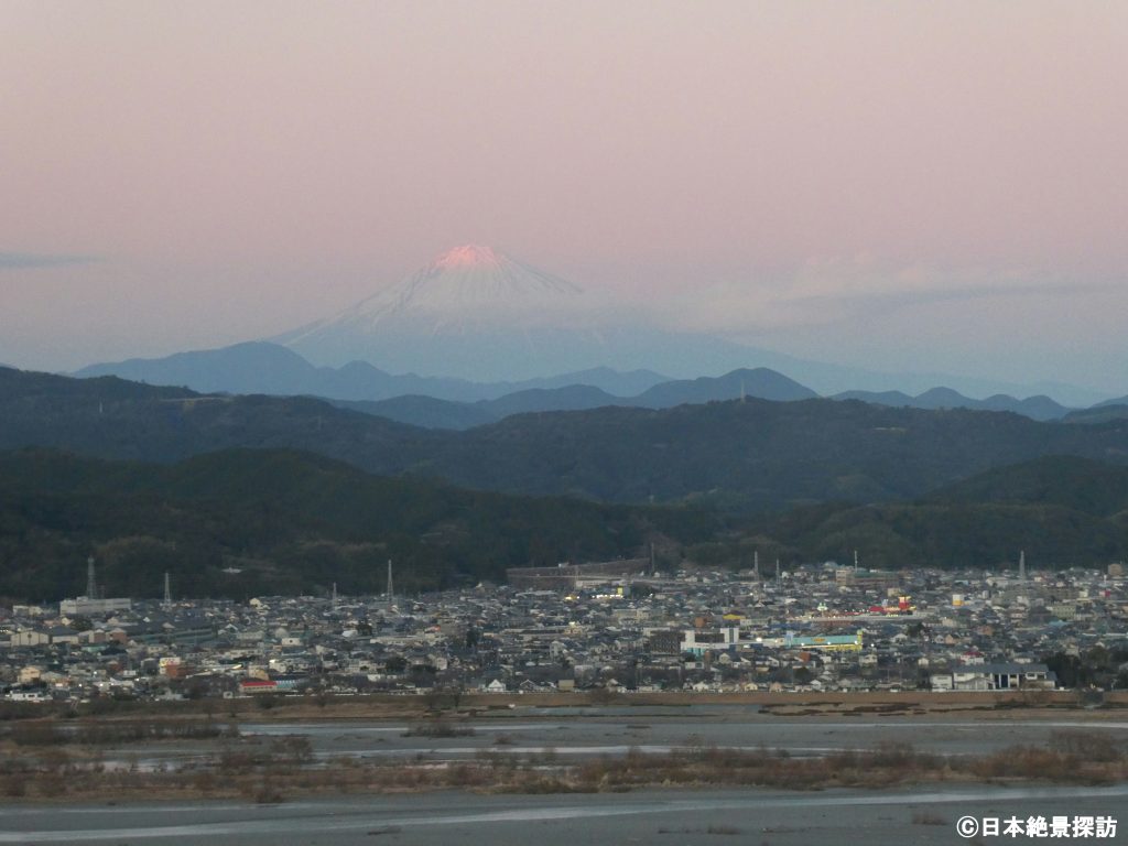 牧之原公園（静岡県島田市）から見る富士山（拡大）