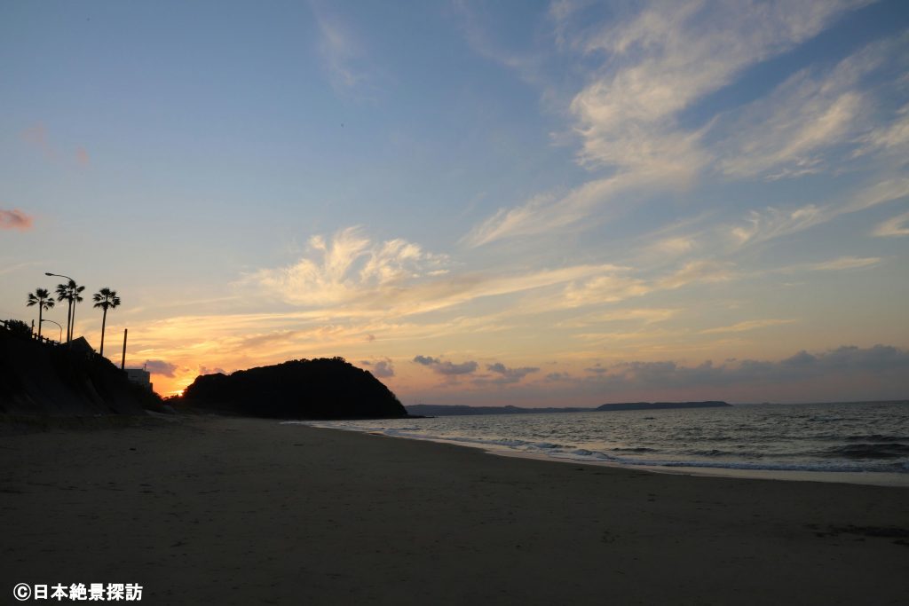 姉子の浜（福岡県糸島市）・日没直前の空