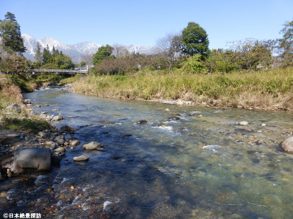 大出の吊橋（長野県白馬村）・清流の流れ