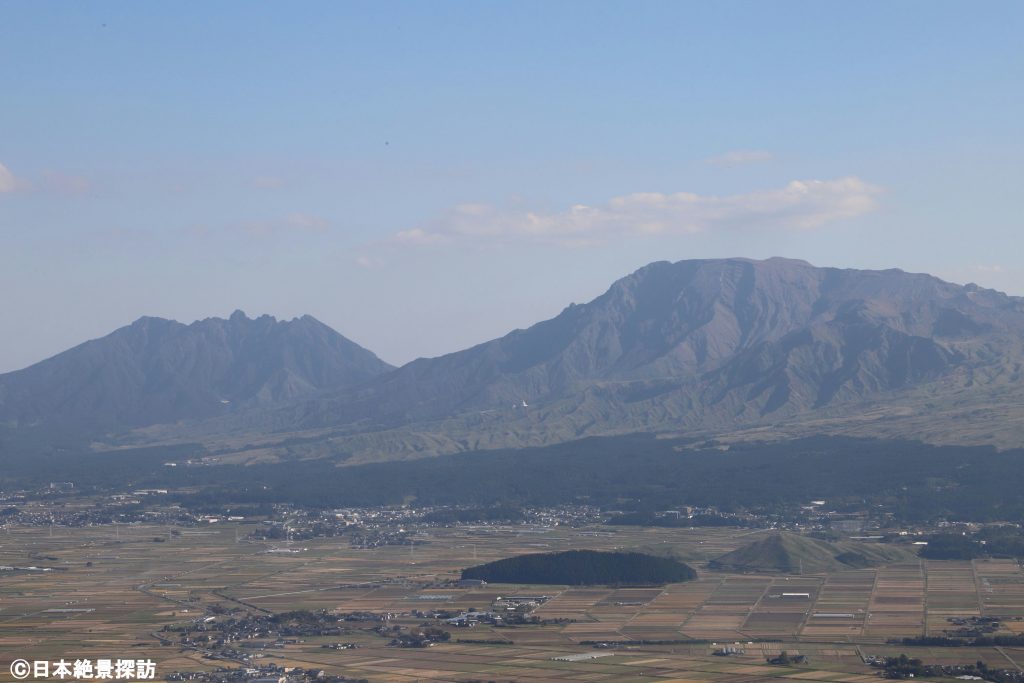 阿蘇スカイライン展望所（熊本県阿蘇市）・根子岳と高岳