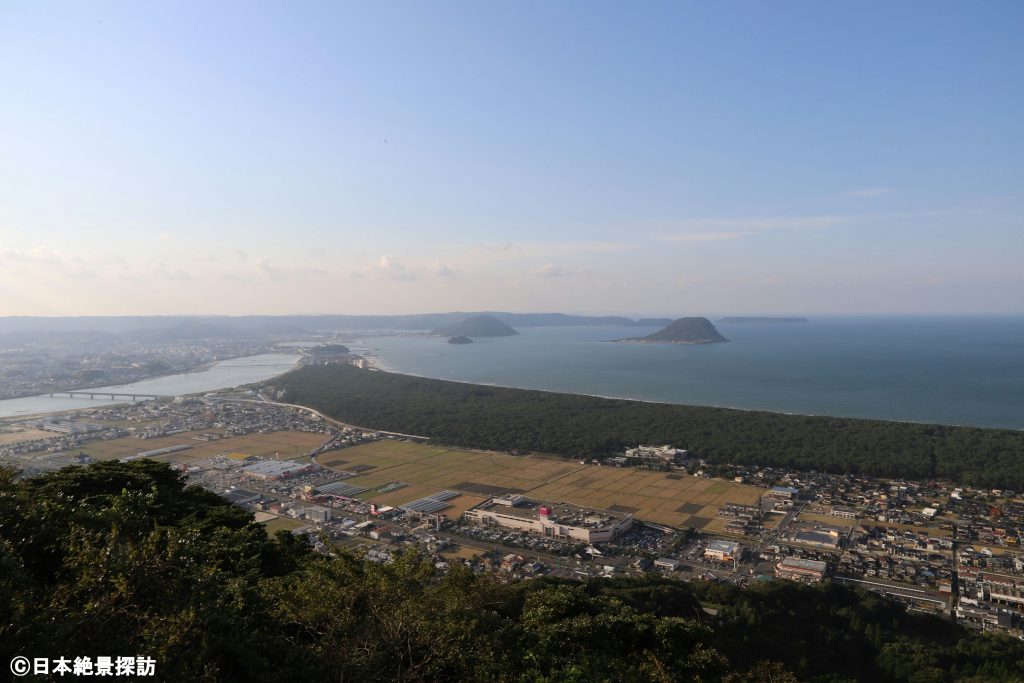 鏡山展望台（佐賀県唐津市）から見る唐津市街