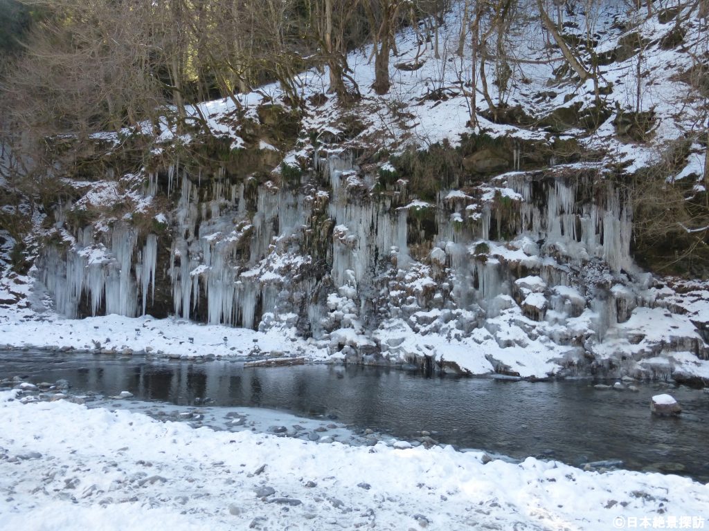 三十槌の氷柱（埼玉県秩父市）