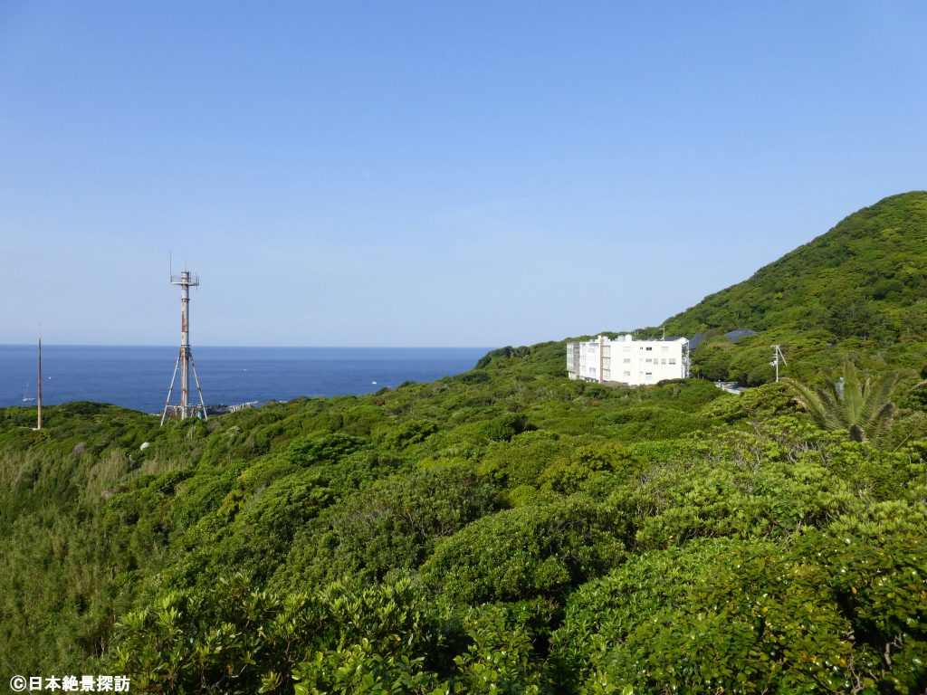 足摺岬（高知県土佐清水市）・陸の方向