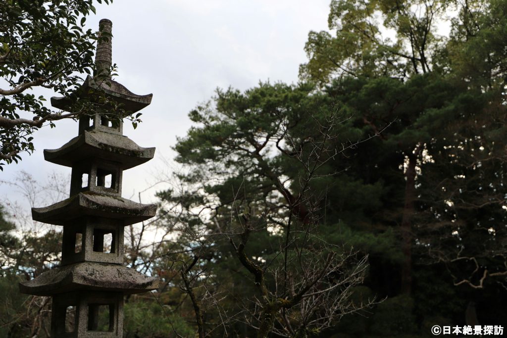 平安神宮（京都府京都市左京区）・石塔