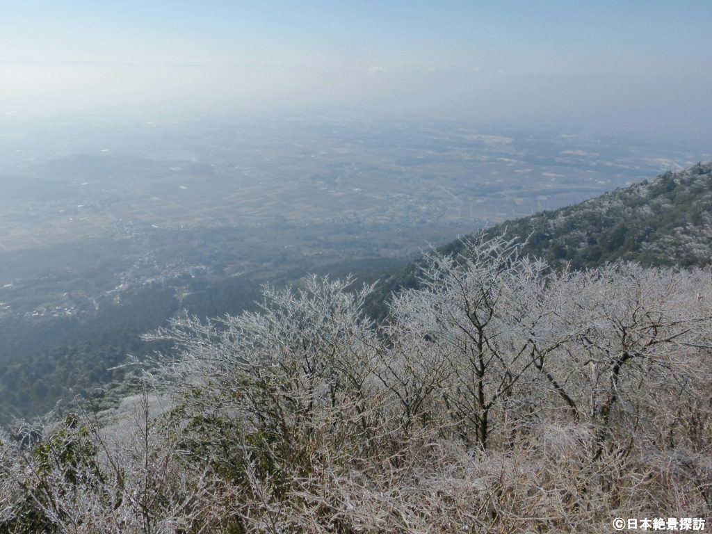 筑波山ロープウェイ（茨城県つくば市）/女体山・樹氷と関東平野