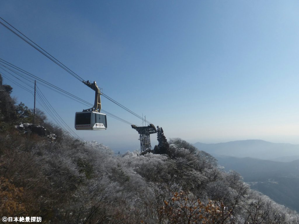 女体山（茨城県つくば市）・山麓へと下るロープウェイ
