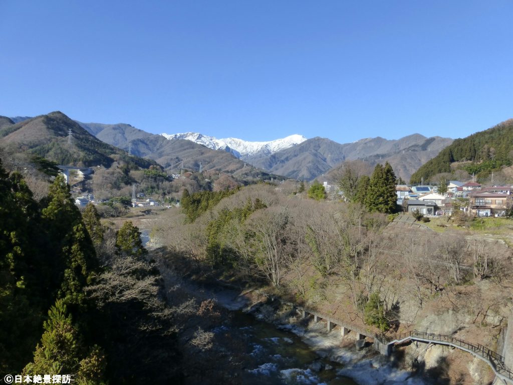 諏訪峡大橋（群馬県みなかみ町）・初冬の風景