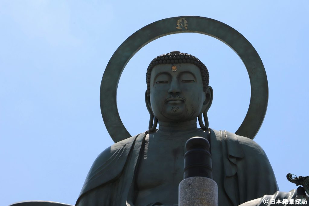 高岡大仏（富山県高岡市）・迫力ある大仏様