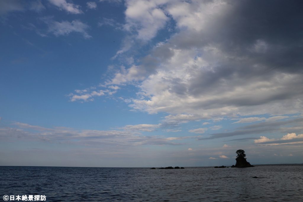 雨晴海岸（富山県高岡市）・空が広い