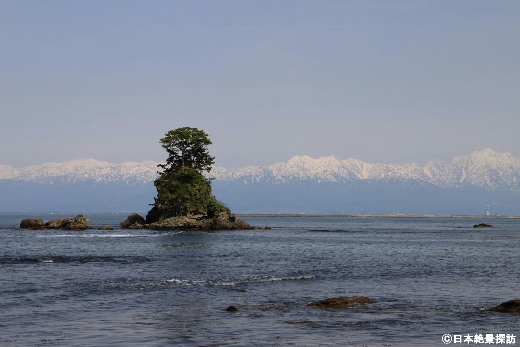 雨晴海岸（富山県高岡市）・富山湾奥もハッキリと